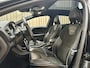 Volvo V40 1.6 T4 R-Design *Panoramadak* 180PK / BLIS / Adapt. Cruise / Afn. Trekhaak / Stoelverwarming / Camera / Org.NL!
