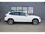 BMW X1 SDrive18i Executive * Pano * Navi * Xenon * 18" Breedset * Trekhaak * Mooie frisse auto
