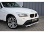 BMW X1 SDrive18i Executive * Pano * Navi * Xenon * 18" Breedset * Trekhaak * Mooie frisse auto