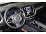 Volvo XC60 T6 Recharge AWD Ultra Dark - Panorama/schuifdak - IntelliSafe Assist & Surround - 360º Camera - Harman/Kardon audio - Adaptieve LED koplampen - Verwarmde voorstoelen, stuur & achterbank - Parkeersensoren voor & achter - Elektr. bedienb. voorstoelen met geheugen - Head up display - Draadloze tel. lader - Elektr. inklapbare trekhaak - 20' LMV