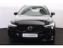 Volvo XC60 T6 Recharge AWD Ultra Dark - Panorama/schuifdak - IntelliSafe Assist & Surround - 360º Camera - Harman/Kardon audio - Adaptieve LED koplampen - Verwarmde voorstoelen, stuur & achterbank - Parkeersensoren voor & achter - Elektr. bedienb. voorstoelen met geheugen - Head up display - Draadloze tel. lader - Elektr. inklapbare trekhaak - 20' LMV