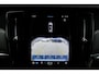 Volvo V90 T6 Recharge AWD Core Bright - IntelliSafe Assist & Surround - Harman/Kardon audio - Adaptieve LED koplampen - Parkeercamera achter - Verwarmde voorstoelen, stuur & achterbank - Parkeersensoren voor & achter - Elektr. bedienb. voorstoelen met geheugen - Extra getint glas - Elektr. inklapbare trekhaak - 18' LMV