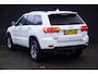 Jeep Grand Cherokee 3.0 CRD Summit | Grijs kenteken | Trekhaak 3500kg | PDC V+A | Stoel en stuurverwarming |