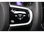 Volvo V90 T6 Recharge AWD Plus Dark - IntelliSafe Assist & Surround - 360º Camera - Harman/Kardon audio - Adaptieve LED koplampen - Verwarmde voorstoelen, stuur & achterbank - Parkeersensoren voor & achter - Elektr. bedienb. voorstoelen met geheugen - Extra getint glas - Elektr. inklapbare trekhaak - 19' LMV