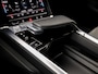 Audi E-tron e-tron 50 quattro Launch edition Black 71 kWh (PANORAMADAK, BLACK EDITION, APPLE CARPLAY, ZWART HEMEL, STOELVERWARMING, MEMORY STOELEN, ADAPTIVE CRUISE, RODE REMKLAUWEN, NIEUWSTAAT)