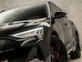 Audi E-tron e-tron 50 quattro Launch edition Black 71 kWh (PANORAMADAK, BLACK EDITION, APPLE CARPLAY, ZWART HEMEL, STOELVERWARMING, MEMORY STOELEN, ADAPTIVE CRUISE, RODE REMKLAUWEN, NIEUWSTAAT)