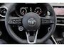 Alfa Romeo Tonale 1.3T PHEV 280pk Sprint | Camera | Electrisch Schuifdak | Climate control | Navigatie | Stoel en Stuurverwarming | Parkeersensoren voor + achter |