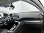 Peugeot 3008 1.2 Allure 130pk Automaat | Afneembare Trekhaak | Elektrische Achterklep | Navigatie | Cruise Control | Camera | 18"LMV | Apple Carplay/Android Auto |