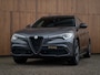 Alfa Romeo Stelvio 2.2d B-Tech | Pano-dak | Veloce stoelen | Adapt. cruise | Lederen dash. | Trekhaak | CarPlay