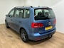 Volkswagen Touran Occasion | Blauw | Tweedehands Volkswagen Touran | 7-zits | Airco | Cruisecontrol | Panoramadak
