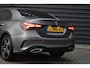 Mercedes-Benz A-klasse 180 Business Solution AMG | Pano | Sfeerverlichting | Camera | Stoelen Elektr. + Memory | Stoelverwarming | Orig. NL |