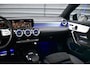 Mercedes-Benz A-klasse 180 Business Solution AMG | Pano | Sfeerverlichting | Camera | Stoelen Elektr. + Memory | Stoelverwarming | Orig. NL |