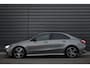 Mercedes-Benz A-klasse 180 Business Solution AMG | Pano | Sfeerverlichting | Camera | Stoelen Elektr. + Memory | Stoelverwarming | Orig. NL |