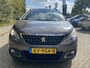 Peugeot 2008 1.2 PureTech Blue Lion | Navigatie | Parkeersensoren | Panorama dak |
