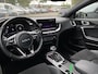 Kia ProCeed 1.5 T-GDi GT-PlusLine | ACHTERUITRIJCAMERA | Panoramadak | APPLE CARPLAY / ANDROID AUTO | info Jeroen 0492-588980