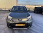 Toyota Aygo X 1.0 VVT-i S-CVT Envy Automaat, 1e eign. NL-auto, Navigatie, Apple CarPlay/Android Auto, parkeersensoren, draadloze telefoonlader, camera, groen-zwarte bi-tone uitvoering!