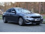 BMW 3-Serie 320i xDrive Executive Edition 2e eigenaar | M-Pakket | Schuif-/kanteldak | Standkachel | Hifi | Camera | Adap Cruise | Elektr. Trekhaak | Stuur verwarmd | Stoelverwarming | Alarm kl.3 | Etc.