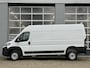 Opel Movano-e Electric L3H2 4.25t Zwaar 110 kWh | 8 jaar garantie | NAVI | Multimedia | Apple Carplay | Android Auto | Achteruitrijcamera | Parkeersensoren achter | Bestuurdersstoel comfort | Armsteun | Bank voorpassagiers | Lederen stuurwiel | Grootlicht assistent | Mistlampen adaptief | Verzwaarde vering | Zwaardere accu | Volwaardig reservewiel | van €57.754 voor €50.995