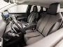Peugeot 3008 1.6 HYbrid 225 Allure 225Pk Automaat (APPLE CARPLAY, STANDKACHEL, GROOT NAVI, CAMERA, XENON, DIGITAL COCKPIT, GETINT GLAS NIEUWSTAAT)