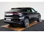 Porsche Cayenne Coupé 3.0 E-Hybrid Trekhaak - Comfortstoelen - Stoelventilatie/verwarming - Adaptieve luchtvering - Achterasbesturing - Head up - Privacy glas - Adaptieve cruise control - BOSE - ParkAssistent -