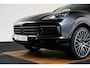 Porsche Cayenne Coupé 3.0 E-Hybrid Trekhaak - Comfortstoelen - Stoelventilatie/verwarming - Adaptieve luchtvering - Achterasbesturing - Head up - Privacy glas - Adaptieve cruise control - BOSE - ParkAssistent -