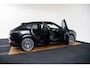 Porsche Cayenne Coupé 3.0 E-Hybrid Trekhaak - Comfortstoelen - Stoelventilatie/verwarming - Adaptieve luchtvering - Achterasbesturing - Head up - Privacy glas - Adaptieve cruise control - BOSE - ParkAssistent -