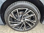 Volkswagen Touran 1.5 TSI R-Line Exclusive 7p,afn.Trekhaak,Navigatie,parkeersensoren/Camera,stoelverwarming,
