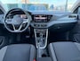 Volkswagen Polo 1.0 TSI Life Business - Automaat - Media Apple/Android - Parkeersensoren - Climate