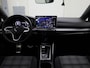 Volkswagen Golf 1.5eHybrid 200kW/272PK GTE · Navigatie · Trekhaak · 360°Camera + Parkeersensoren · Garantie t/m 20-03-2030 of 100000km.