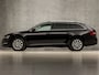 Skoda Superb Combi 1.5 TSI ACT Sport 150Pk Automaat (APPLE CARPLAY, GROOT NAVI, MEMORY SEATS, STOELVERWARMING, CAMERA, GETINT GLAS, KEYLESS, LED KOPLAMPEN, NIEUWSTAAT)