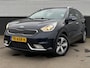 Kia Niro 1.6 GDi Hybrid DynamicLine NL-auto, boekjes compleet, parkeersensoren, cruise control, navigatie, Apple CarPlay/Android Auto, achteruitrijcamera