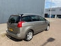 Peugeot 5008 1.6 THP Style 5p. Pano Pdc Voor En Achter Navi Mist Lampen Voor Cruise Nette Auto