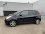 Kia Venga 1.6 CVVT DynamicPLusLine Automaat, NL-auto, 1e eigen., boekjes compleet, navigatie, achteruitrij camera, cruise control, lage KM stand!
