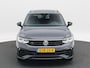 Volkswagen Tiguan 1.5 TSi R-Line Business 150 Pk Automaat | Black Style | Panoramadak | Trekhaak | Virtual Cockpit | Adaptive Cruise | Achteruitrijcamera | 19 Inch | 21.374 Km!