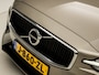 Volvo V60 2.0 B3 luxury Automaat (APPLE CARPLAY, DEALER ONDERHOUDEN, DAB+, SPORTSTOELEN, LED KOPLAMPEN, ADAPTIVE CRUISE CONTROL, BLUETOOTH, NIEUWSTAAT)