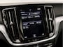 Volvo V60 2.0 B3 luxury Automaat (APPLE CARPLAY, DEALER ONDERHOUDEN, DAB+, SPORTSTOELEN, LED KOPLAMPEN, ADAPTIVE CRUISE CONTROL, BLUETOOTH, NIEUWSTAAT)