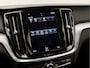 Volvo V60 2.0 B3 luxury Automaat (APPLE CARPLAY, DEALER ONDERHOUDEN, DAB+, SPORTSTOELEN, LED KOPLAMPEN, ADAPTIVE CRUISE CONTROL, BLUETOOTH, NIEUWSTAAT)