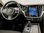 Volvo V60 2.0 B3 luxury Automaat (APPLE CARPLAY, DEALER ONDERHOUDEN, DAB+, SPORTSTOELEN, LED KOPLAMPEN, ADAPTIVE CRUISE CONTROL, BLUETOOTH, NIEUWSTAAT)