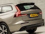 Volvo V60 2.0 B3 luxury Automaat (APPLE CARPLAY, DEALER ONDERHOUDEN, DAB+, SPORTSTOELEN, LED KOPLAMPEN, ADAPTIVE CRUISE CONTROL, BLUETOOTH, NIEUWSTAAT)