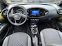Toyota Aygo X 1.0 VVT-i MT Premium NL-auto vol luxe, boekjes compleet, dealer onderhouden! Stoelverwarming, parkeersensoren, navigatie, Apple CarPlay/Android Auto, JBL premium audio!