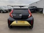 Toyota Aygo X 1.0 VVT-i MT Premium NL-auto vol luxe, boekjes compleet, dealer onderhouden! Stoelverwarming, parkeersensoren, navigatie, Apple CarPlay/Android Auto, JBL premium audio!