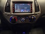 Hyundai i20 1.2i i-Deal * 65.153 km + NAP / Airco / LM Velgen / NL Auto *