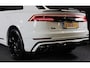 Audi Q8 55 TFSI e Quattro S Line / B & O / Camera / F1 / Cruise Control / Sfeerverlichting / Dig Cockpit / Matrix / Pdc / 23 Inch