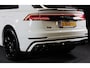 Audi Q8 55 TFSI e Quattro S Line / B & O / Camera / F1 / Cruise Control / Sfeerverlichting / Dig Cockpit / Matrix / Pdc / 23 Inch