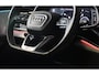 Audi Q8 55 TFSI e Quattro S Line / B & O / Camera / F1 / Cruise Control / Sfeerverlichting / Dig Cockpit / Matrix / Pdc / 23 Inch
