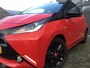 Toyota Aygo 1.0 VVT-i x-play. BI-COLOUR / NL auto / 1e Eig.