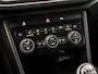 Volkswagen T-Roc 1.0 TSI Sportline (ZWART DAK, LED KOPLAMPEN, APPLE CARPLAY, ADAPTIVE CRUISECONTROL, STOELVERWARMING, CLIMATE CONTROL, GETINT GLAS, SPORTSTOELEN, NIEUWSTAAT)