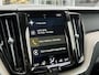 Volvo XC60 T6 Plug-in hybrid AWD 340PK Inscription | Luchtvering | Verwarmde voorstoelen & Stuurwiel | Adaptieve Cruise Control | BLIS Doedehoekdetectie | Trekhaak semi elektrisch inklapbaar | Harman Kardon audio