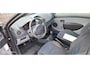 Renault Clio 1.2-16V Authentique ( lees goed)
