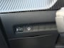 Peugeot 208 Hybrid 100 e-DCS6 Allure Cruise control adeptief met stop&go | Lichtmetalen velgen 16" | Apple carplay